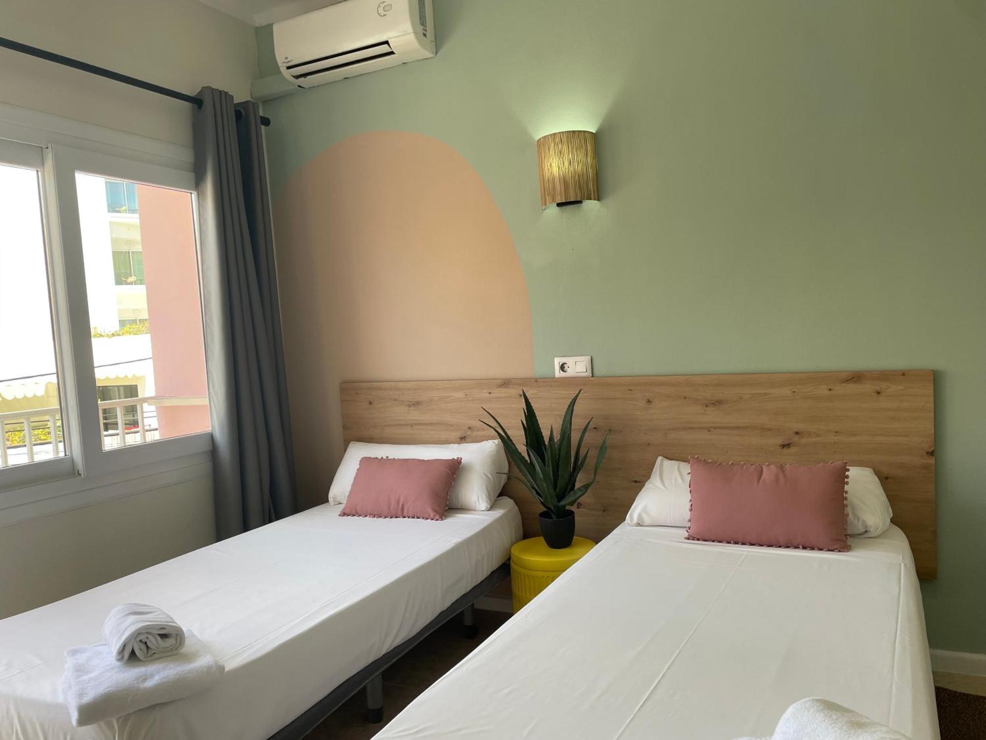 Hostal Playa de Palma Dış mekan fotoğraf